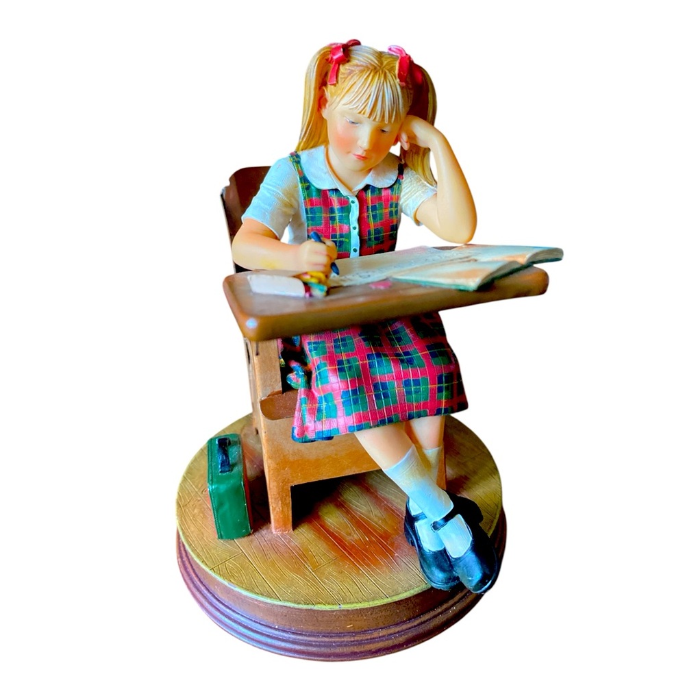 Demdaco Mama Says Figurine
Education is the Key to Success Kathy Fincher - Rare